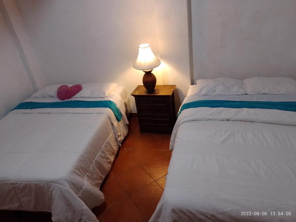 Hostal Dulces Suenos Panajachel Exterior foto