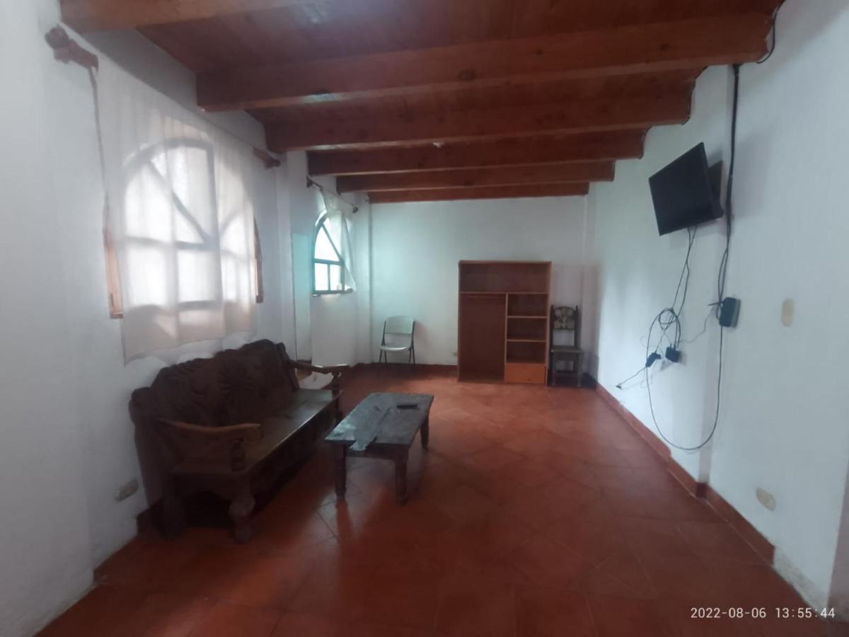 Hostal Dulces Suenos Panajachel Exterior foto